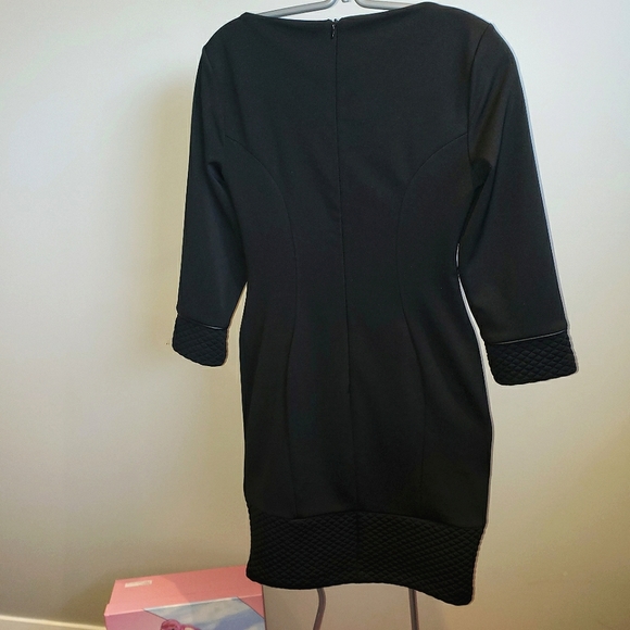 *NEW* Rina Scimento Dress🖤 - Picture 4 of 5